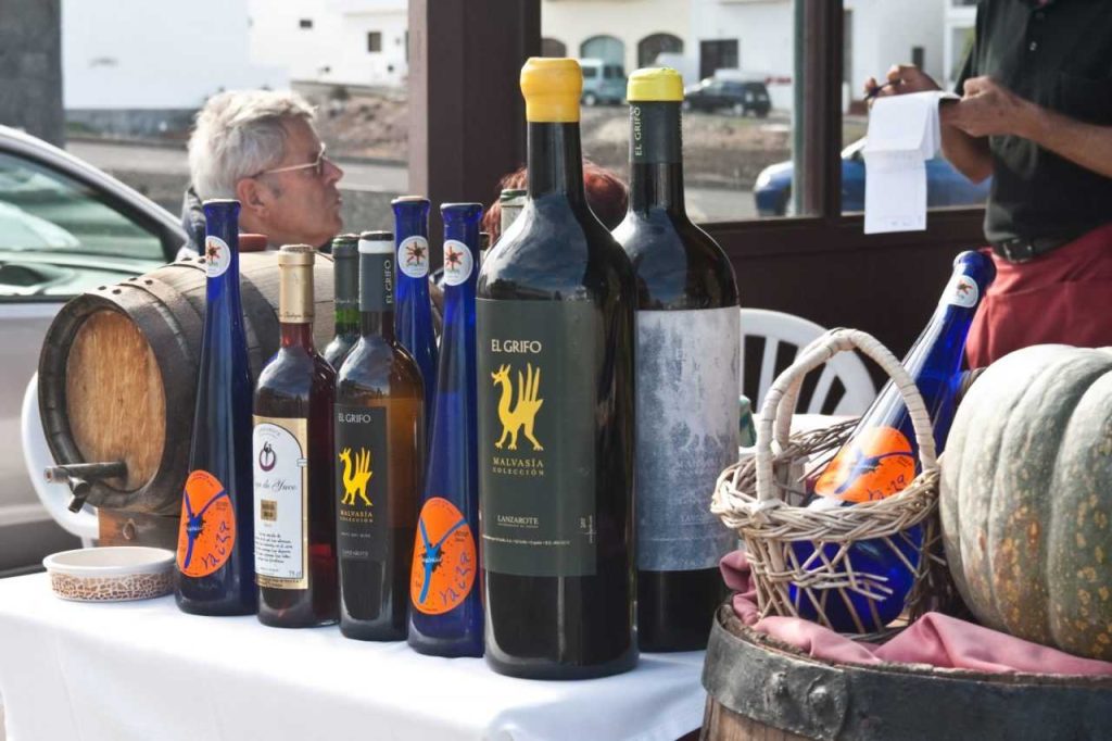 Wina z Lanzarote z lokalnych bodeg