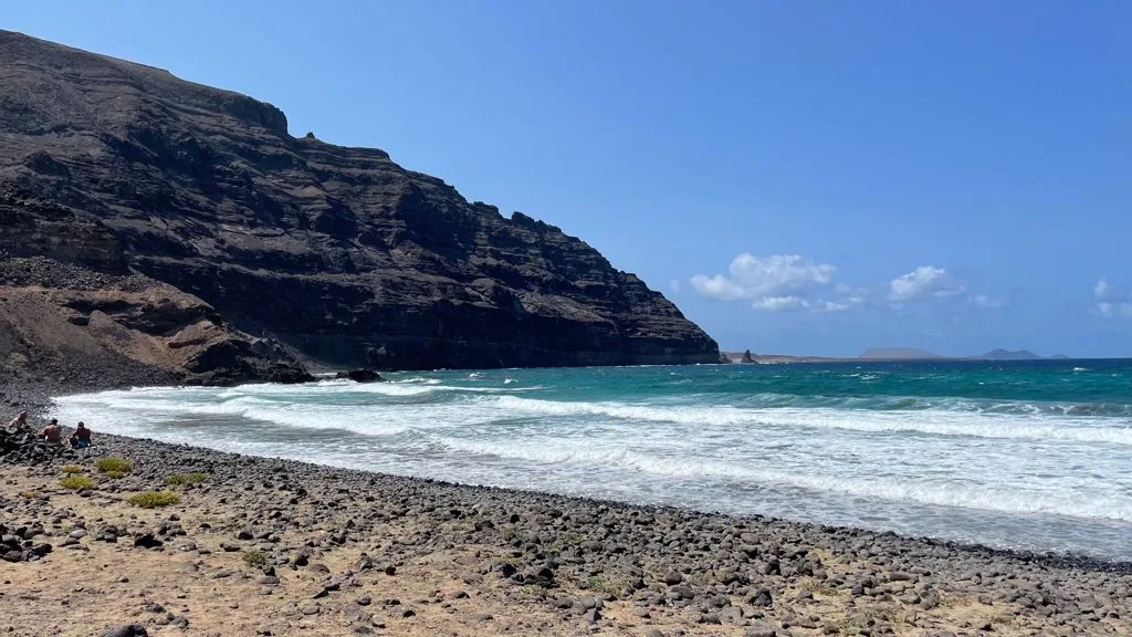 Zatoka Playa de Órzola na północnym krańcu Lanzarote