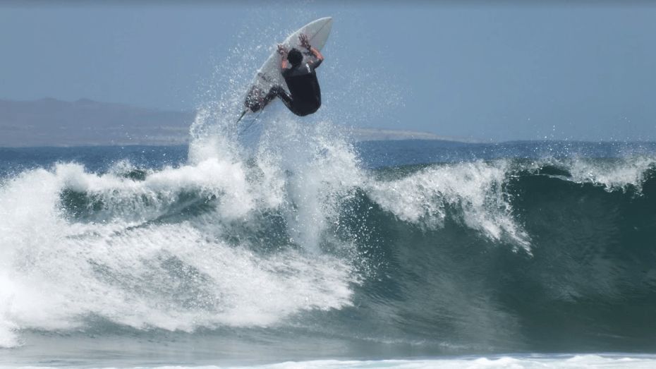 Aerial surfing