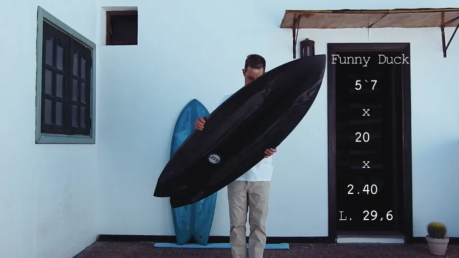 Surfy JFB Surfboards ručně tvarované na Lanzarote — video